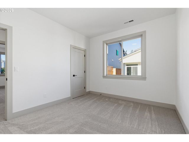 14986 Se Andre Way, Clackamas, OR 97015