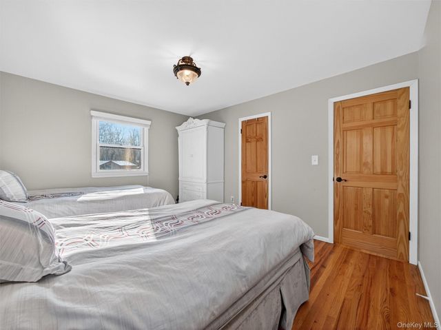 11 Durham Lane, Suffern, NY 10901