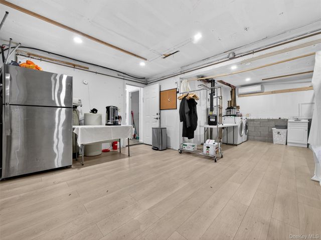 11 Durham Lane, Suffern, NY 10901