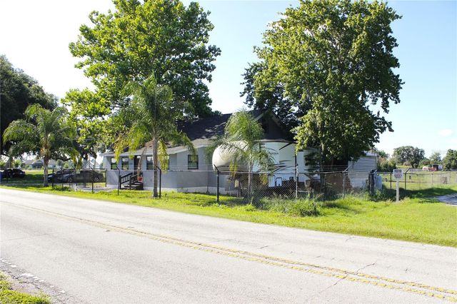 2207 SPARKMAN ROAD, Plant City, FL 33566