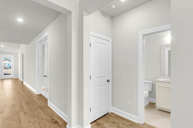728 Maynard Lane, Summerville, SC 29486