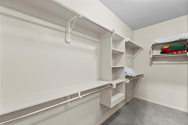 11538 S Deer Run Street, Olathe, KS 66061