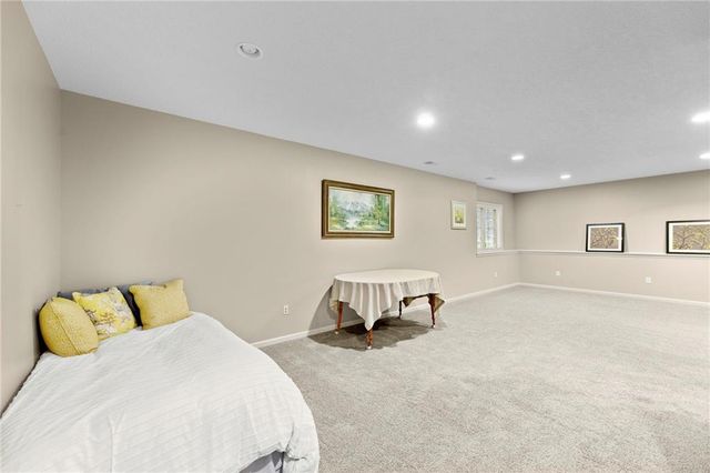 11538 S Deer Run Street, Olathe, KS 66061