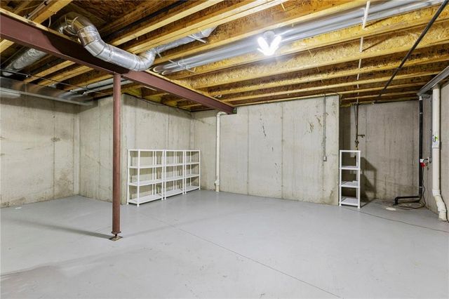 11538 S Deer Run Street, Olathe, KS 66061