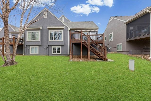 11538 S Deer Run Street, Olathe, KS 66061