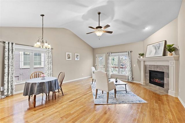 11538 S Deer Run Street, Olathe, KS 66061