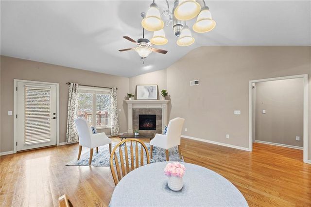 11538 S Deer Run Street, Olathe, KS 66061