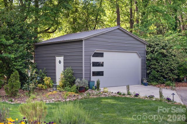6129 Old Meadow Road, Mint Hill, NC 28227
