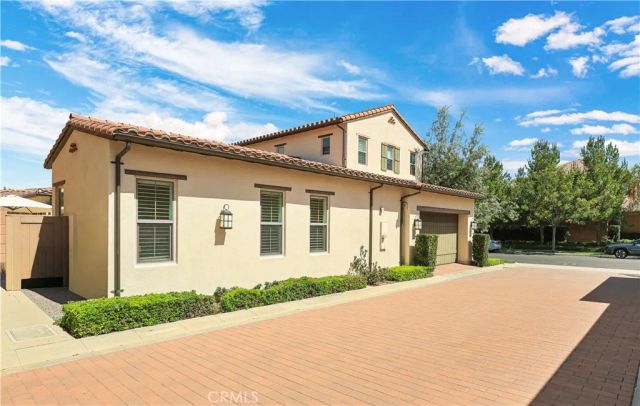 80 Meander, Irvine, CA 92620