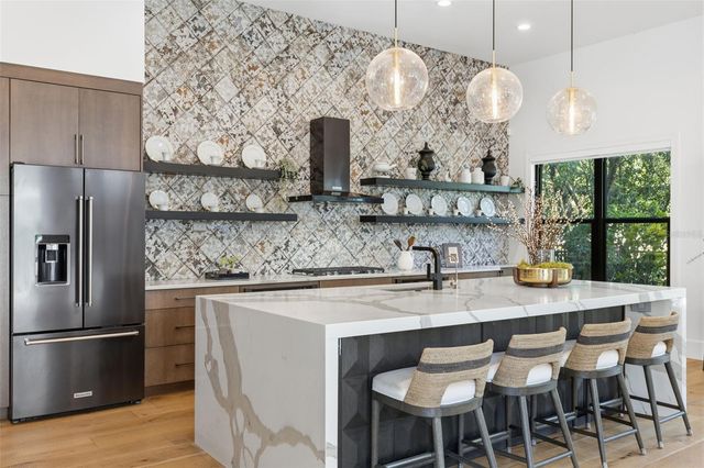 904 ANCHORAGE ROAD, Tampa, FL 33602