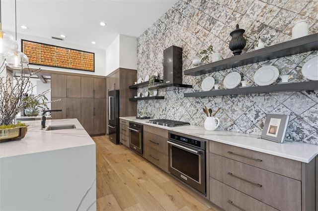 904 ANCHORAGE ROAD, Tampa, FL 33602