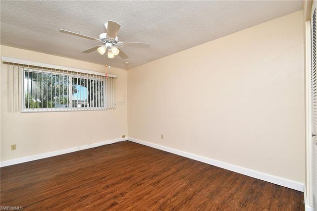 13 Hamlin CT, Lehigh Acres, FL 33936