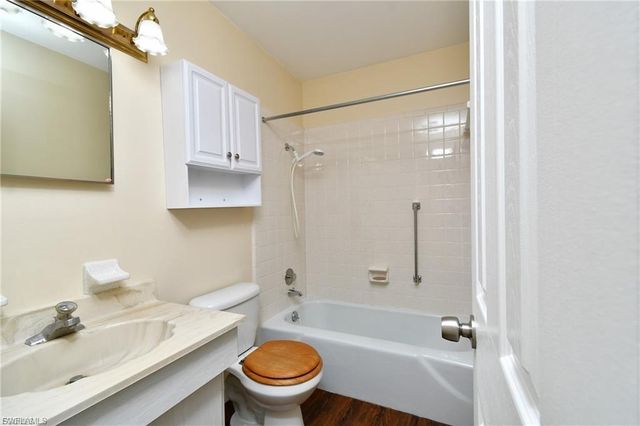 13 Hamlin CT, Lehigh Acres, FL 33936
