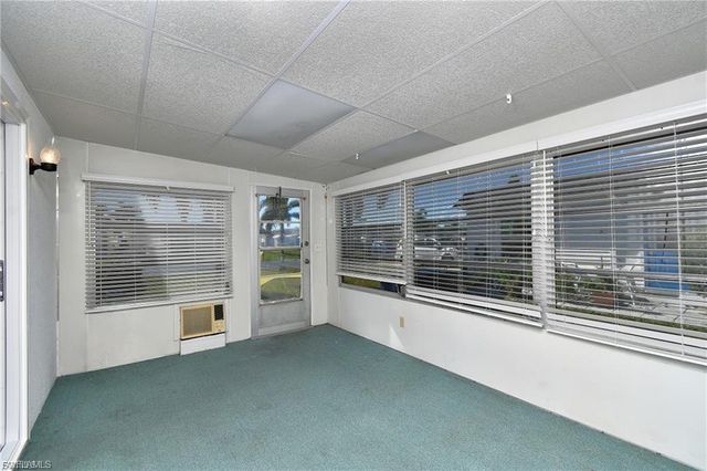13 Hamlin CT, Lehigh Acres, FL 33936