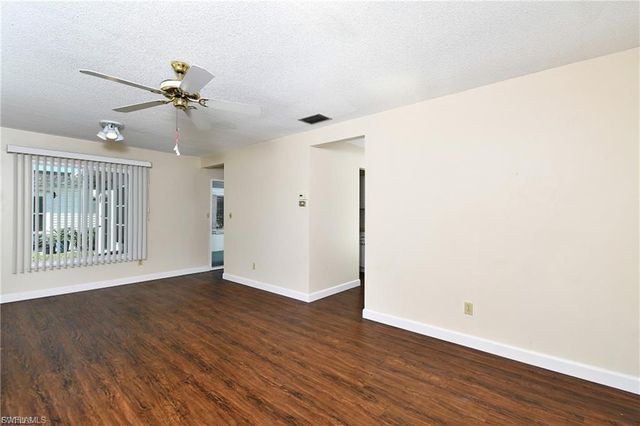 13 Hamlin CT, Lehigh Acres, FL 33936