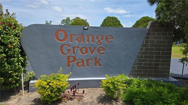 13 Hamlin CT, Lehigh Acres, FL 33936