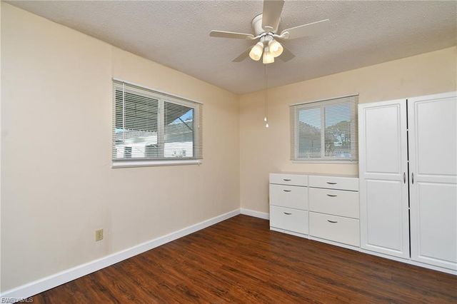 13 Hamlin CT, Lehigh Acres, FL 33936