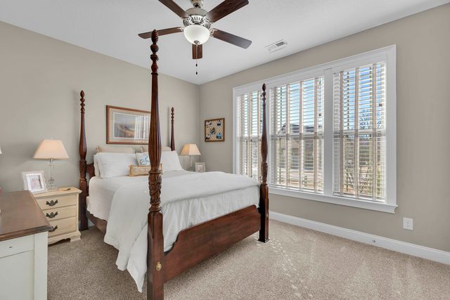 324 Holly Oaks Lane, Inman, SC 29349