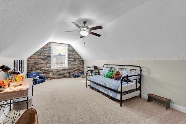 324 Holly Oaks Lane, Inman, SC 29349