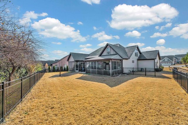 324 Holly Oaks Lane, Inman, SC 29349