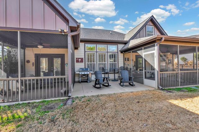 324 Holly Oaks Lane, Inman, SC 29349