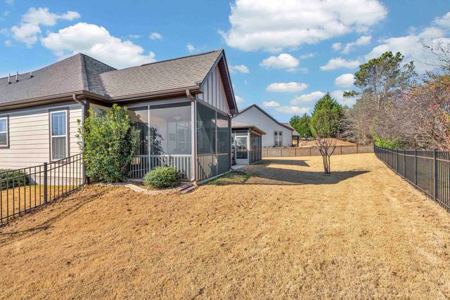 324 Holly Oaks Lane, Inman, SC 29349