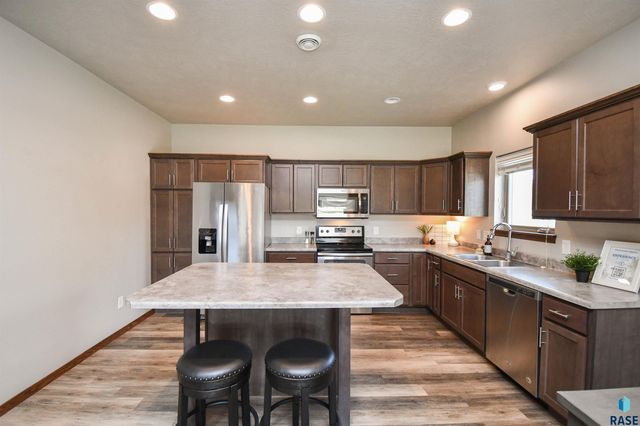 500 W Cascade St, Sioux Falls, SD 57108