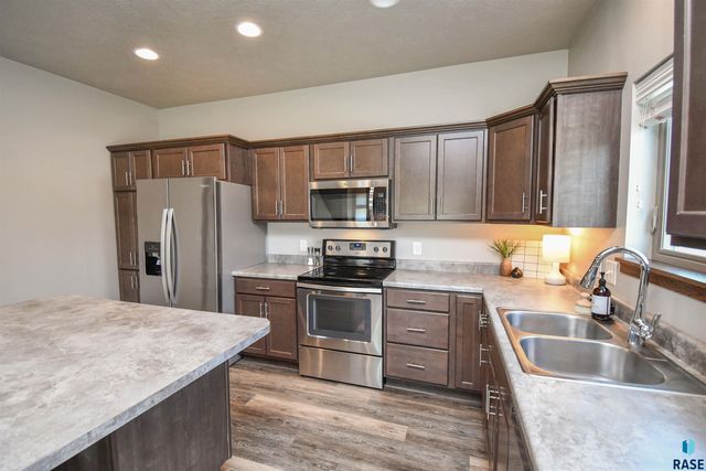 500 W Cascade St, Sioux Falls, SD 57108