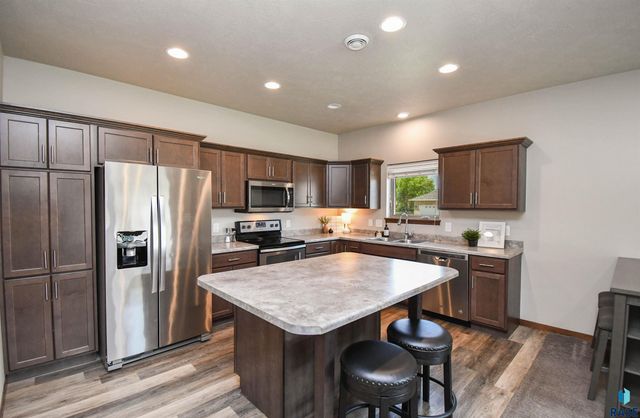 500 W Cascade St, Sioux Falls, SD 57108