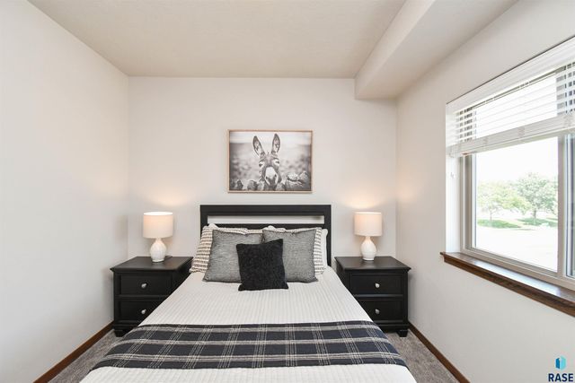 500 W Cascade St, Sioux Falls, SD 57108