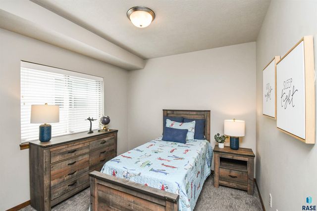 500 W Cascade St, Sioux Falls, SD 57108