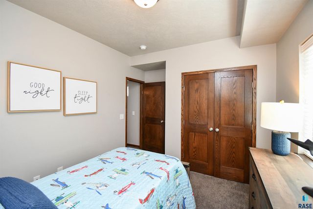 500 W Cascade St, Sioux Falls, SD 57108