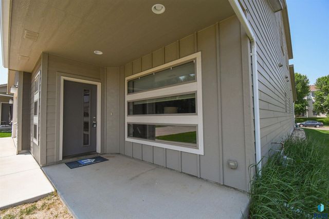 500 W Cascade St, Sioux Falls, SD 57108