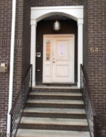 54 Oriental St, Newark City, NJ 07104