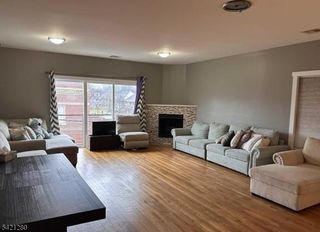 54 Oriental St, Newark City, NJ 07104