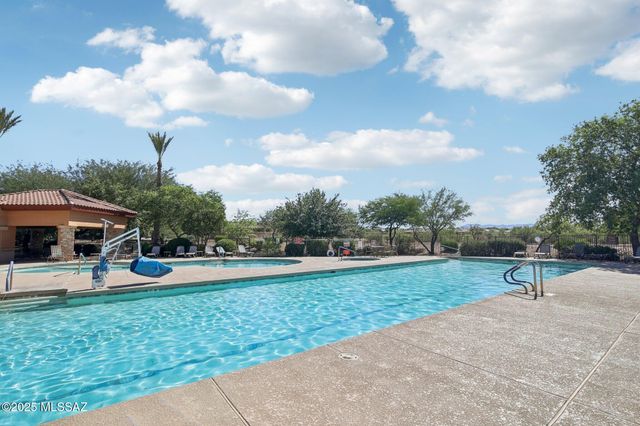 10262 S White Surrey Drive, Vail, AZ 85641