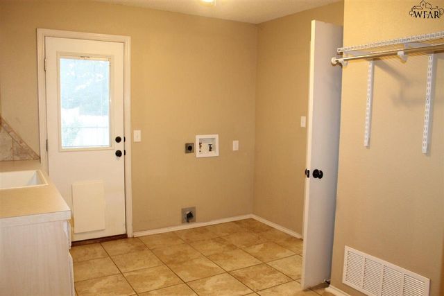 5301 PEPPERBUSH DRIVE, Wichita Falls, TX 76310