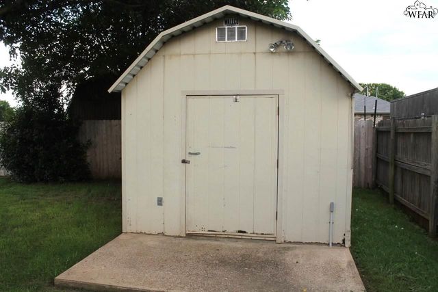 5301 PEPPERBUSH DRIVE, Wichita Falls, TX 76310