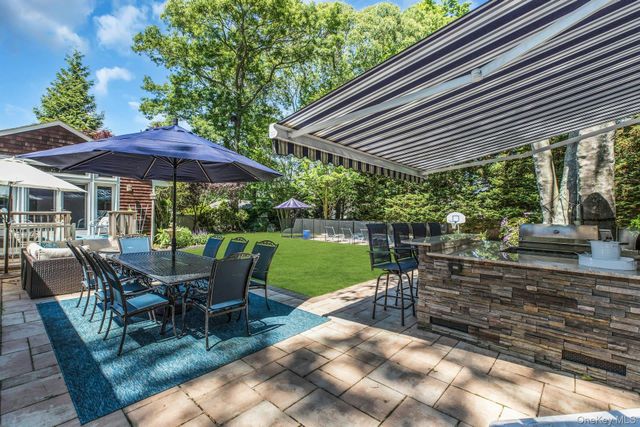 530 Woodcliff Drive, Mattituck, NY 11952