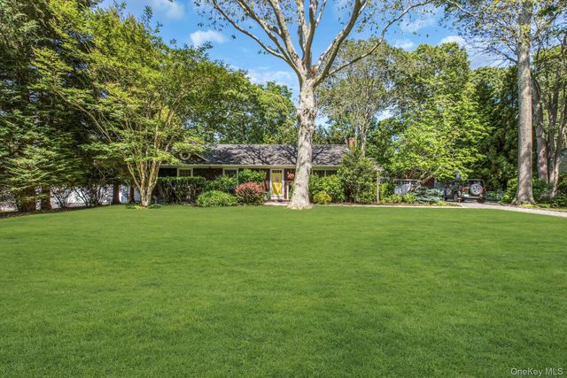 530 Woodcliff Drive, Mattituck, NY 11952