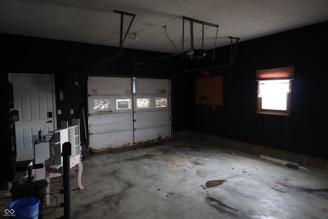 1003 N State Road 3, Westport, IN 47283