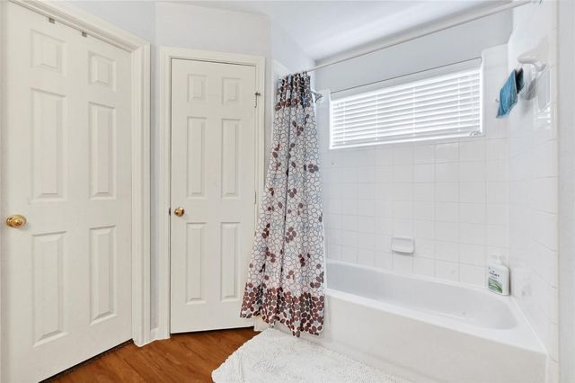 10100 Spring Place Drive, Houston, TX 77070