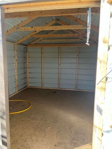 605 S 10th Street, Slaton, TX 79364