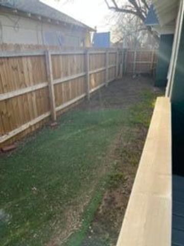 605 S 10th Street, Slaton, TX 79364