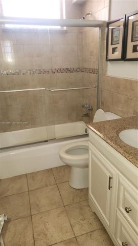 2920 Point East Dr N607, Aventura, FL 33160