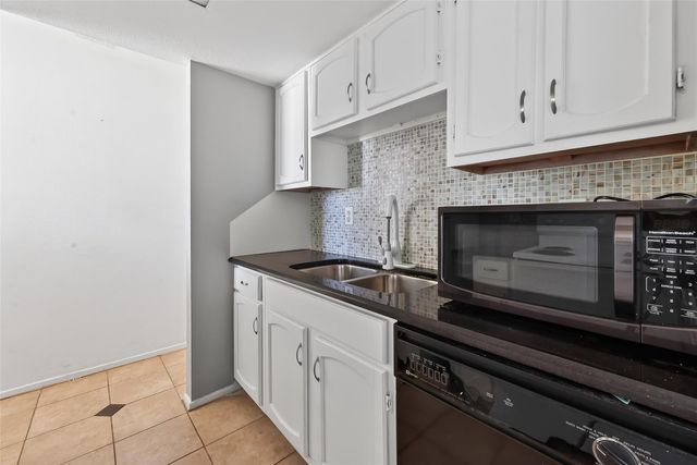 14555 Wunderlich Drive 2208, Houston, TX 77069