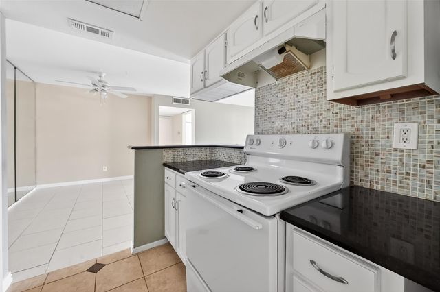 14555 Wunderlich Drive 2208, Houston, TX 77069