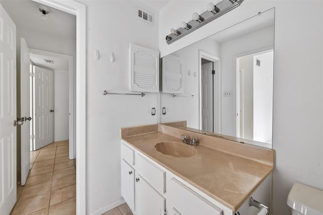 14555 Wunderlich Drive 2208, Houston, TX 77069