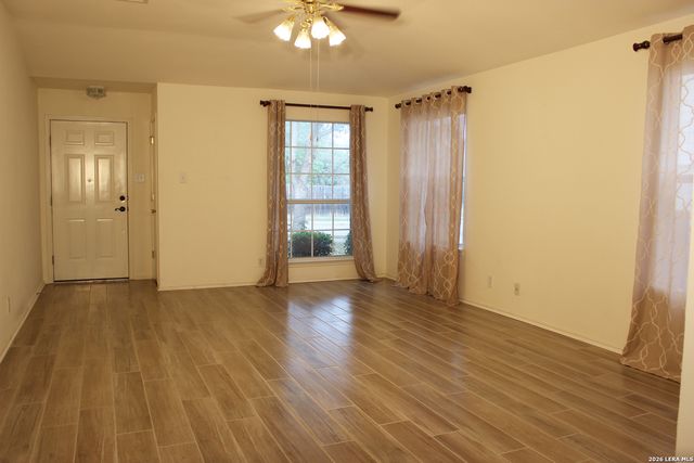 9354 Bartlett, San Antonio, TX 78250