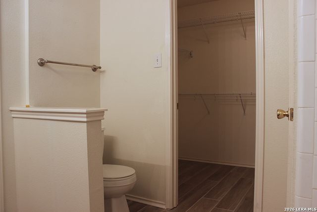 9354 Bartlett, San Antonio, TX 78250